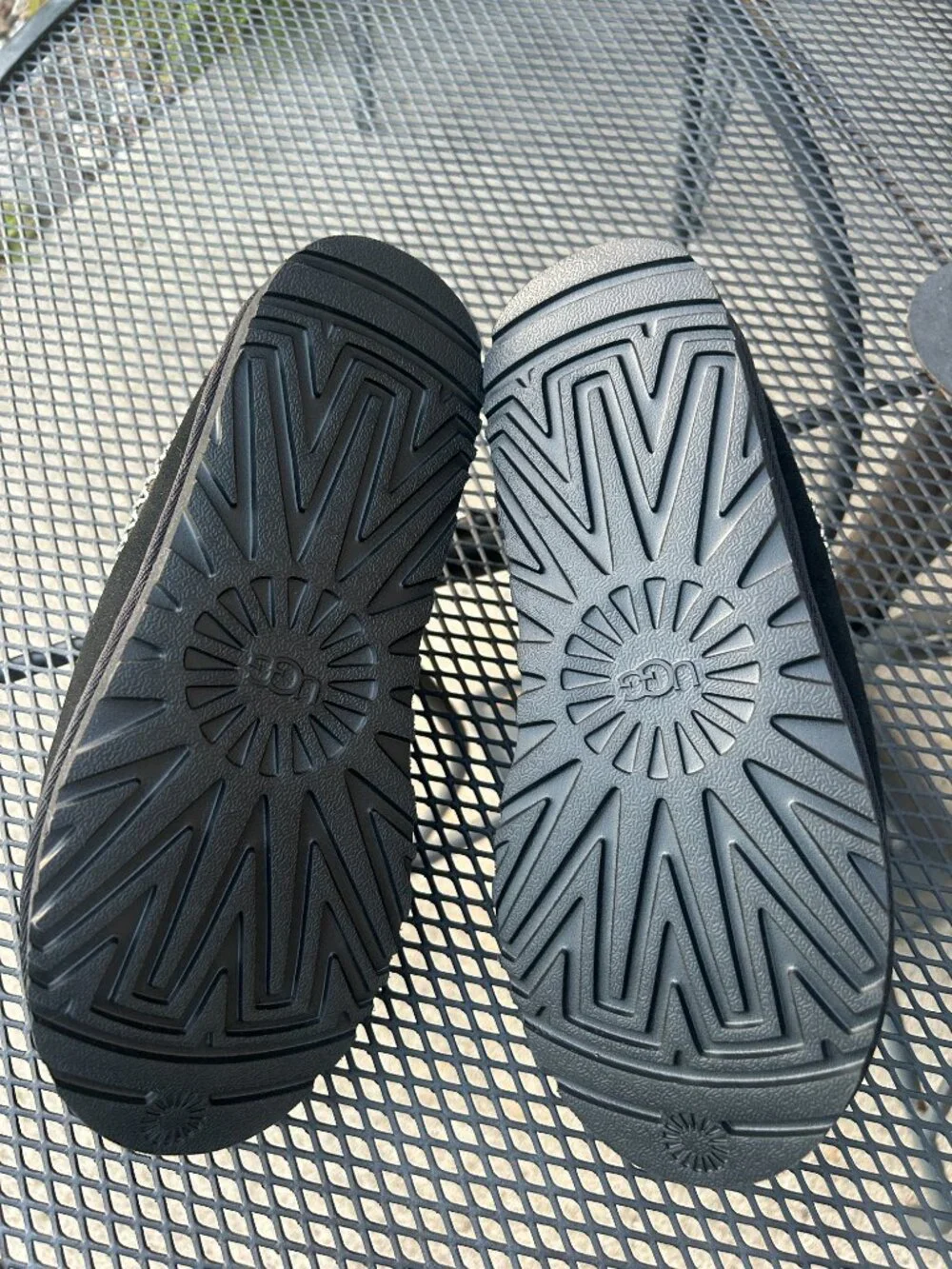 UGG Men's Tasman II Slippers in Black - Brand new with Box Size 8